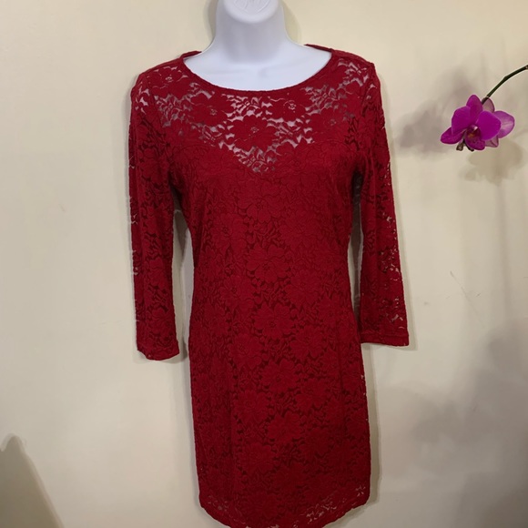 β₯οΈ π₯ Lace Cocktail Dress - Picture 3 of 10